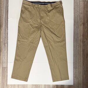 Roundtree & Yorke Tan Chinos